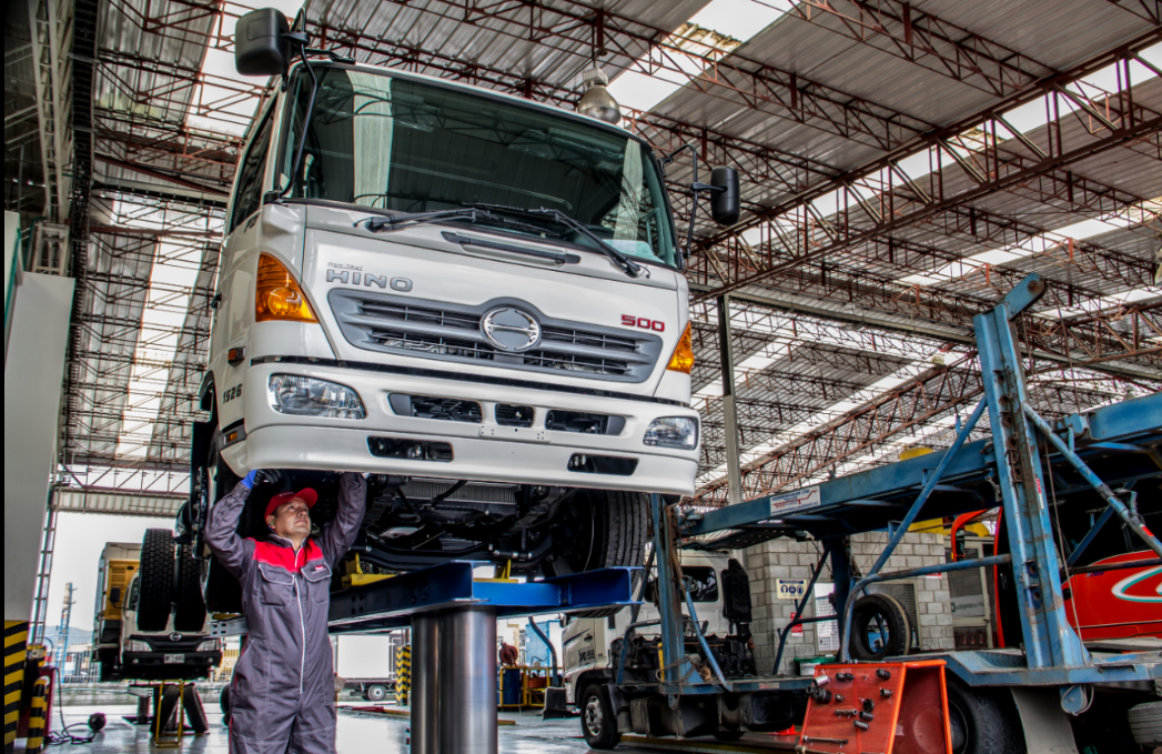 EN 70 MINUTOS BUSES Y CAMIONES A PUNTO, CON EL SERVICIO EXPRESS DE HINO