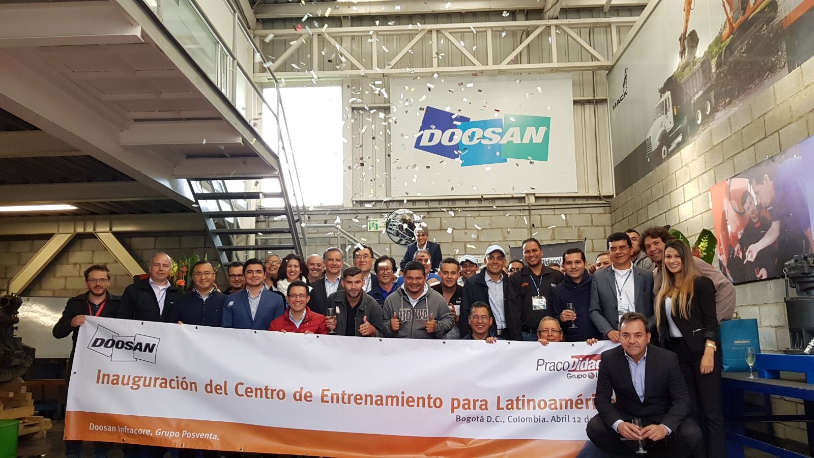 DOOSAN ¡ABRIENDO CAMINOS!